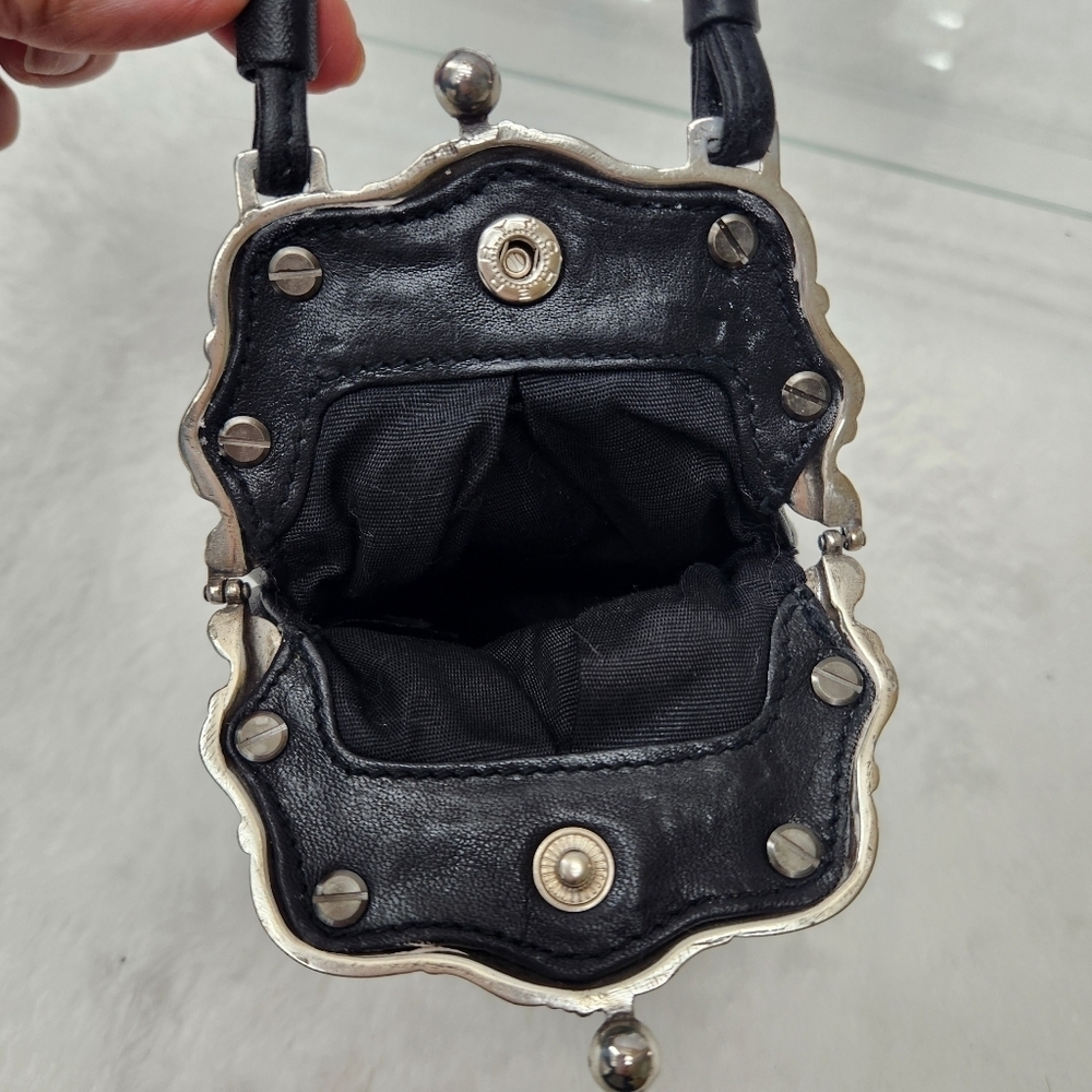 VTG One World By Brighton Black Leather Crossbody Bag with Silver Clasp. - Picture 4 of 14